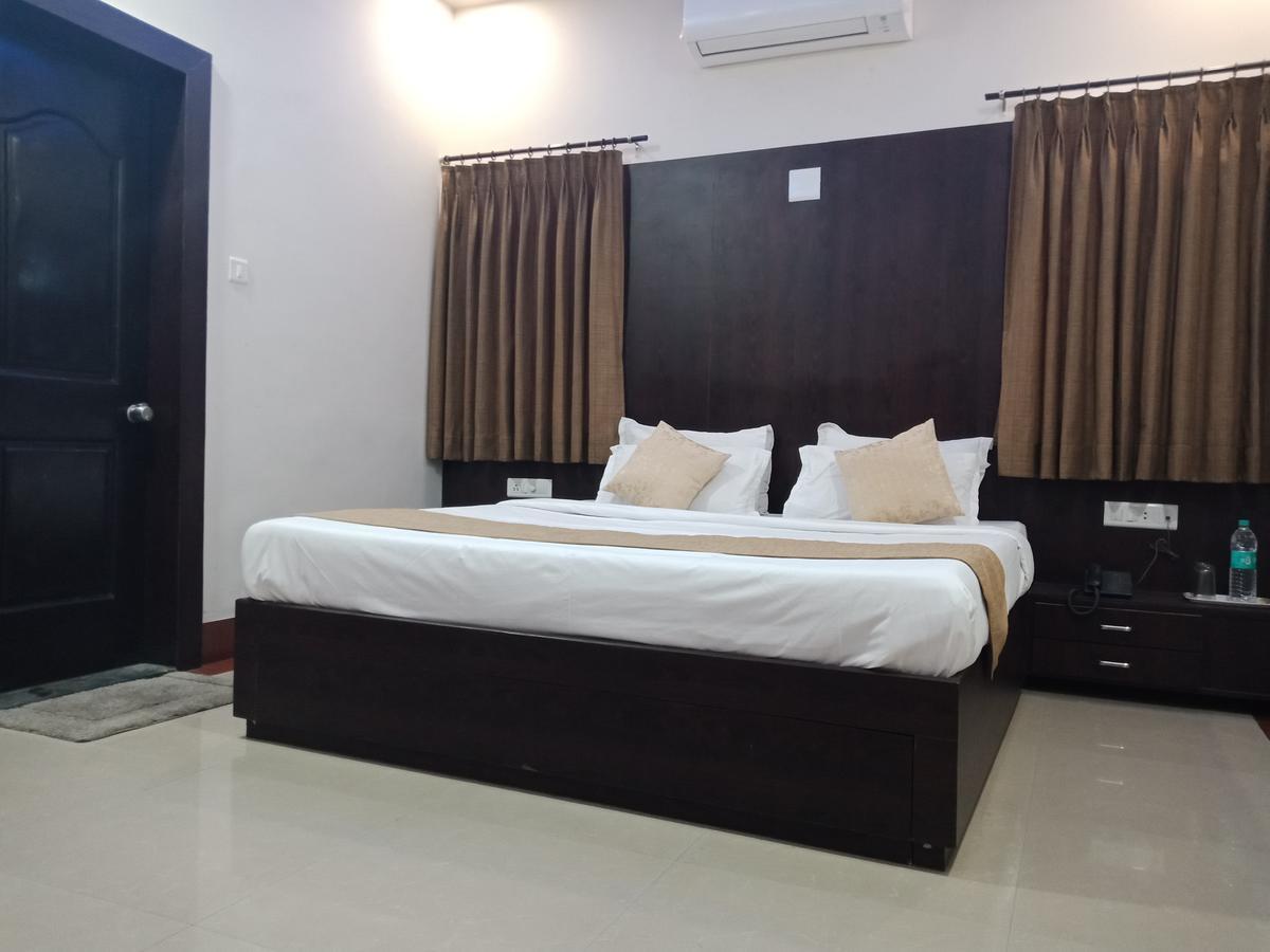 Hotel Nilay Dwarka  Luaran gambar