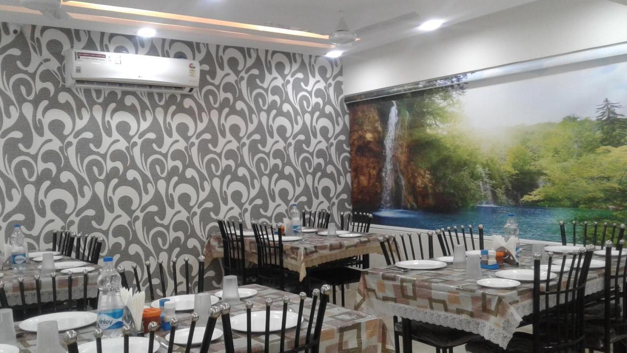 Hotel Nilay Dwarka  Luaran gambar