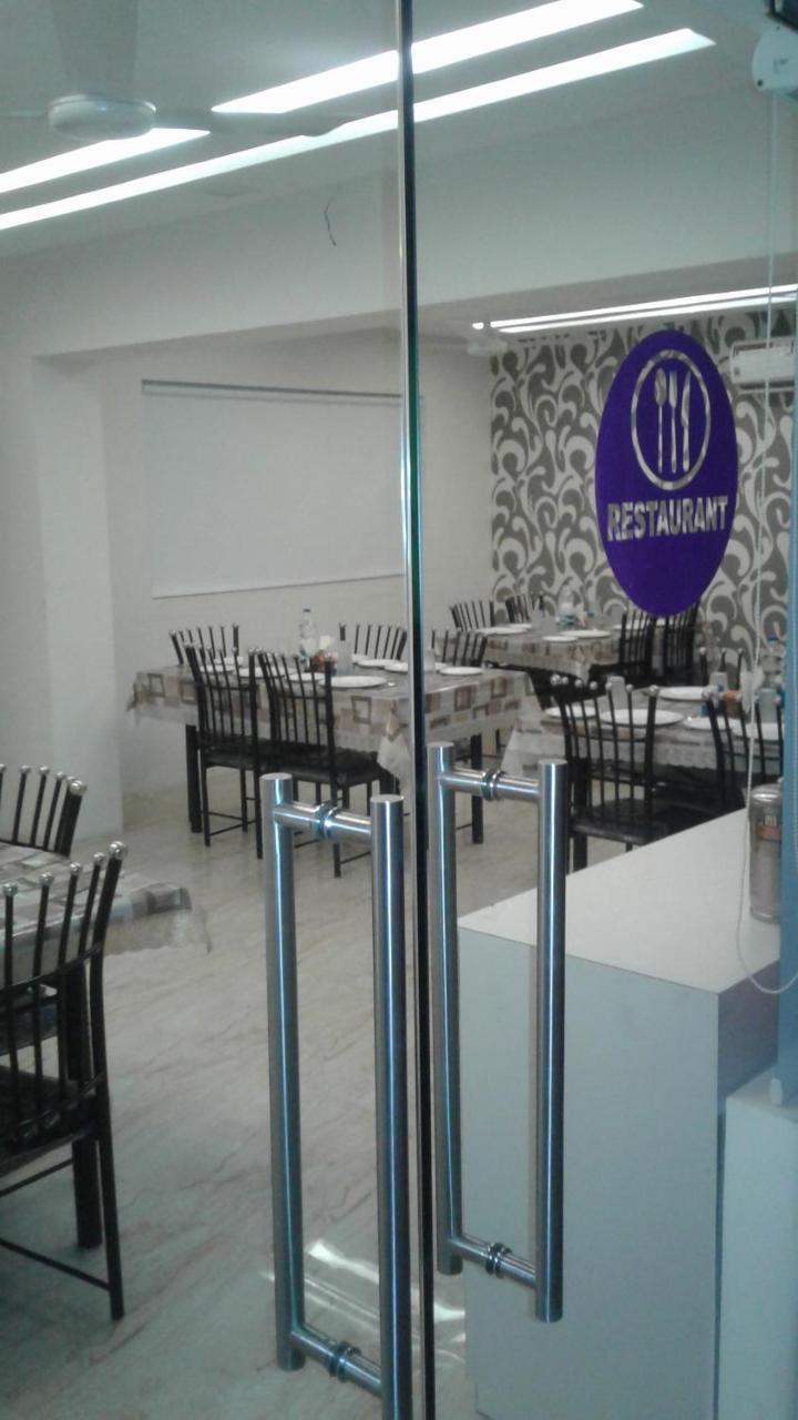 Hotel Nilay Dwarka  Luaran gambar